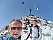 45 Il tricolore  sventola, il gracchio vola...siamo in vetta !